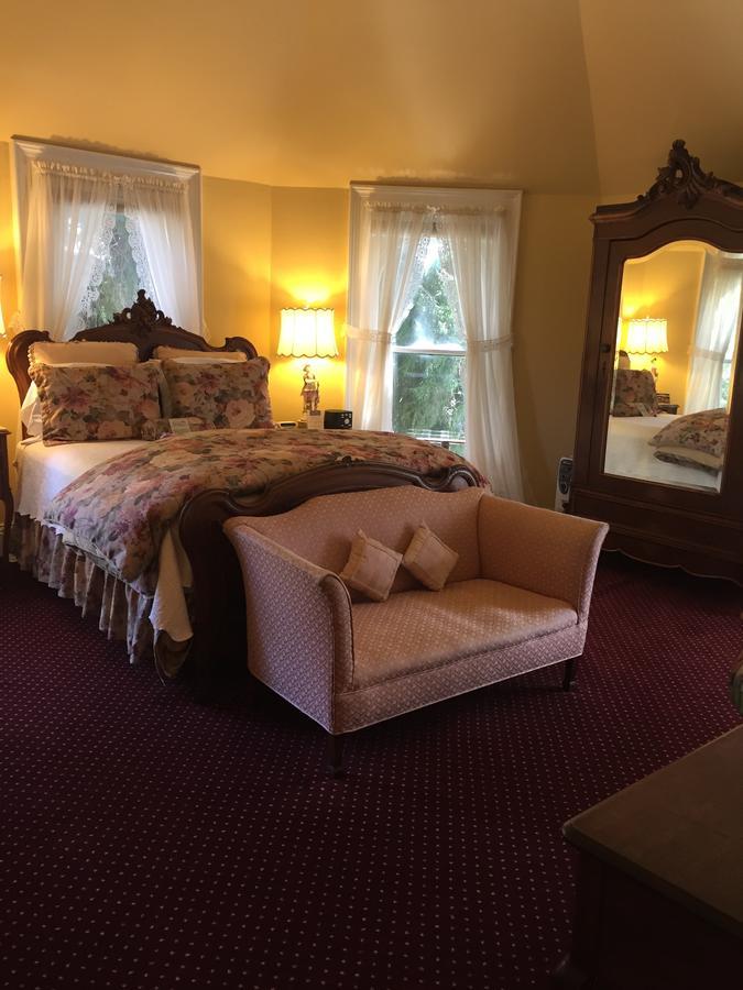 The Gables Wine Country Inn Санта Роза Екстериор снимка