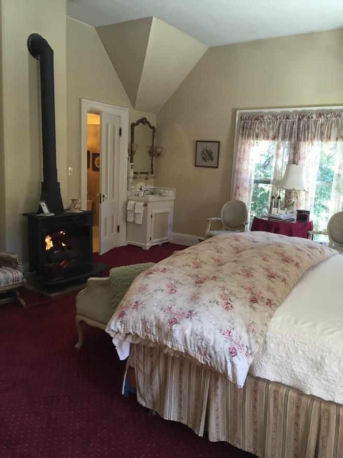 The Gables Wine Country Inn Санта Роза Екстериор снимка