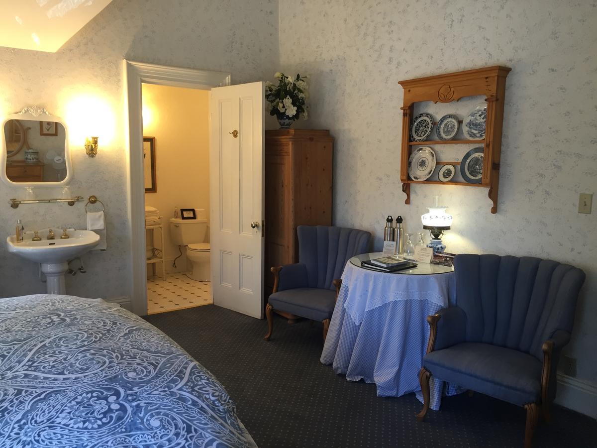 The Gables Wine Country Inn Санта Роза Стая снимка